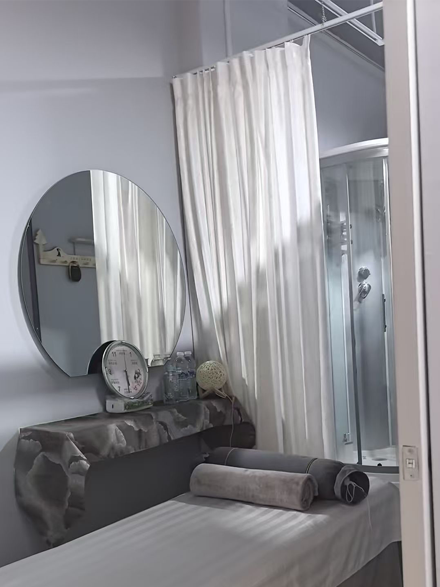 Room 1